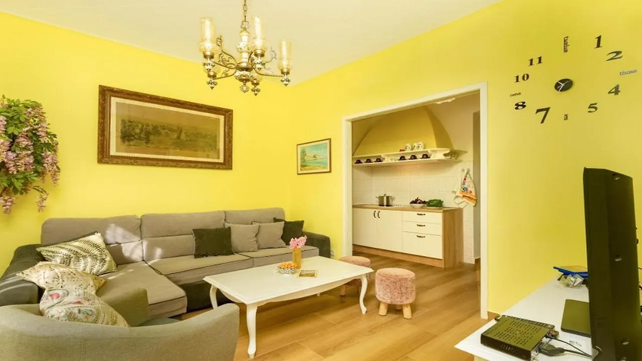 Holiday House Casa Mia 0*, Porec Croatia