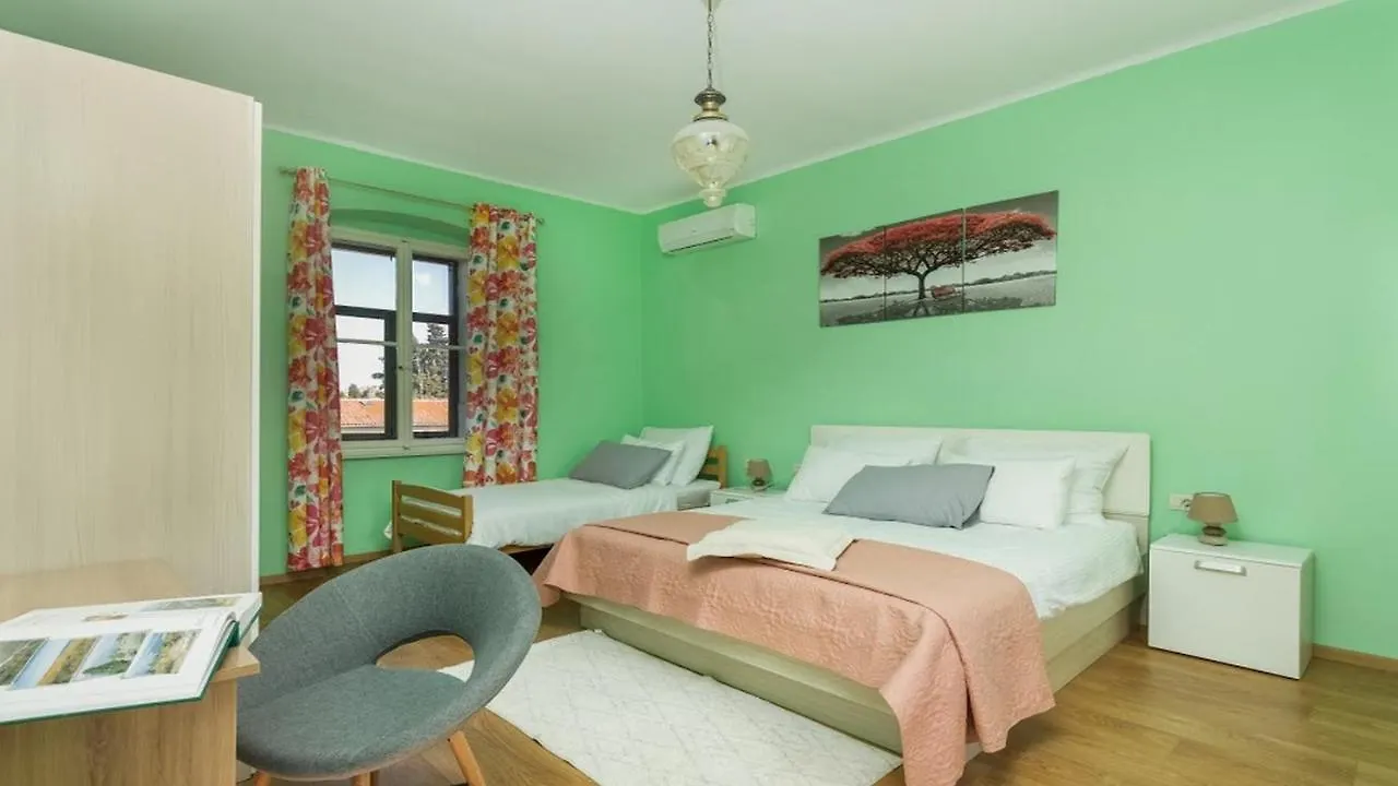 Holiday House Casa Mia 0*, Porec Croatia